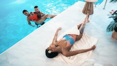Chloe Lamour & Capri Lmonde in Hot Wet Threesome With Italian teen 18+ - SexyHub